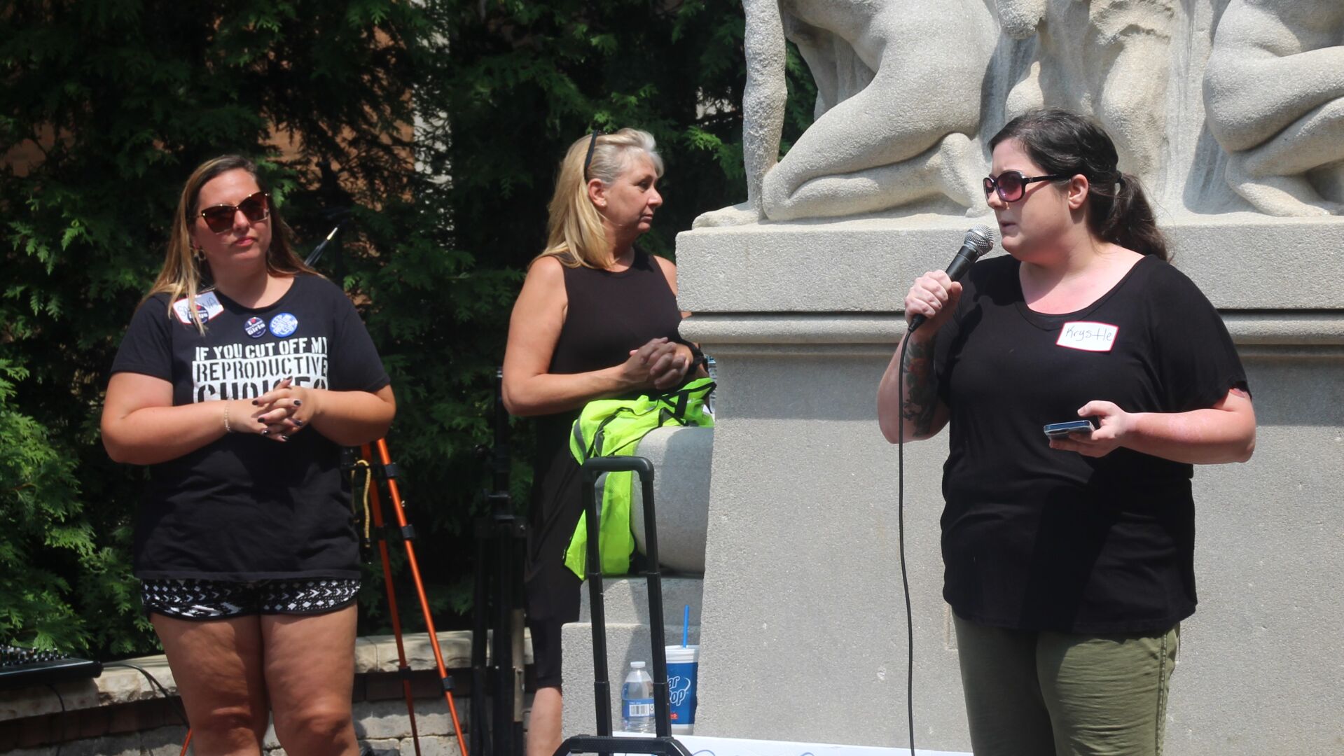 070522-blm-loc-2funeral.JPG
